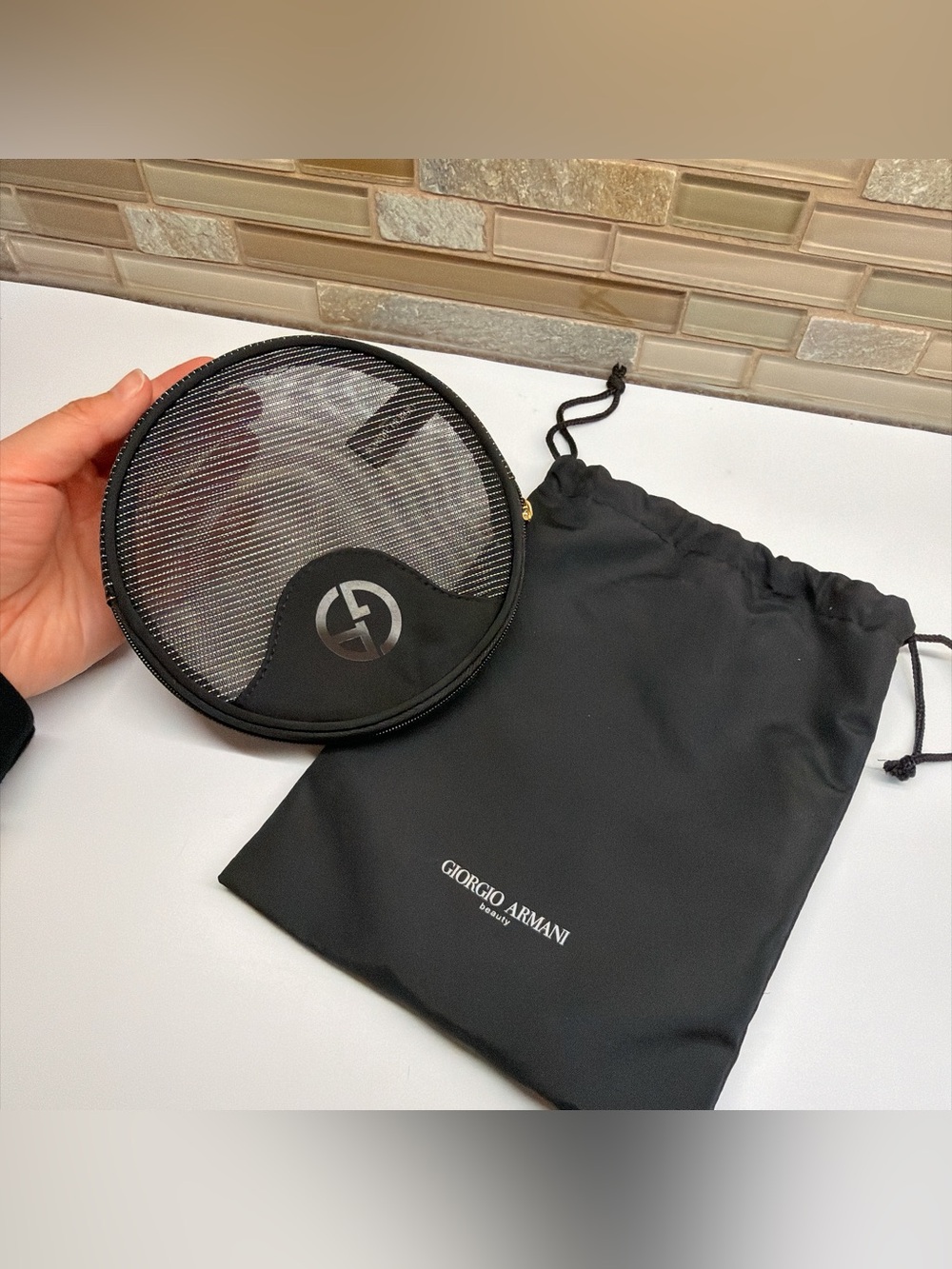 NIB Giorgio Armani Beauty Round Mesh Cosmetic Bag Pouch with Dust Bag